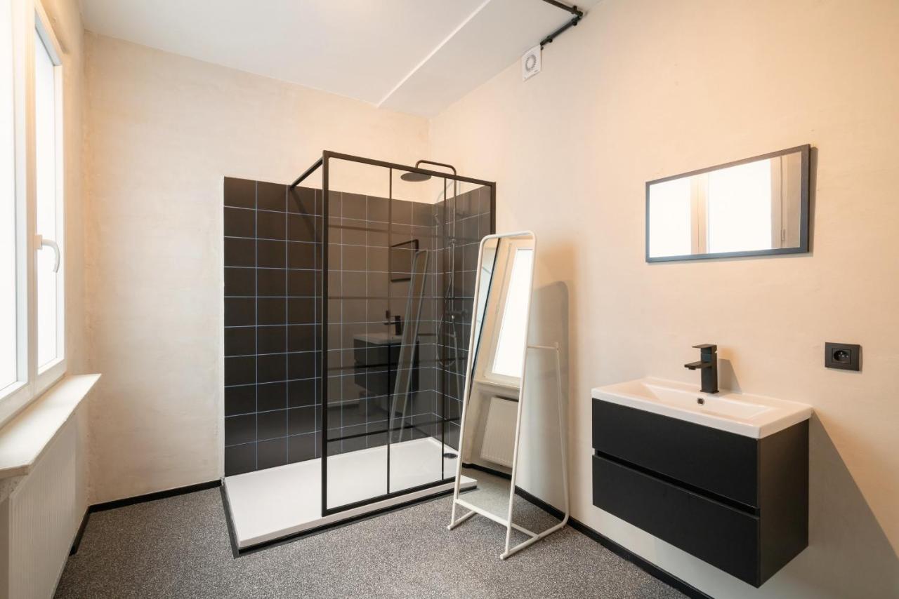 Two-Bedroom Apartments In The Heart Of Антверпен Экстерьер фото