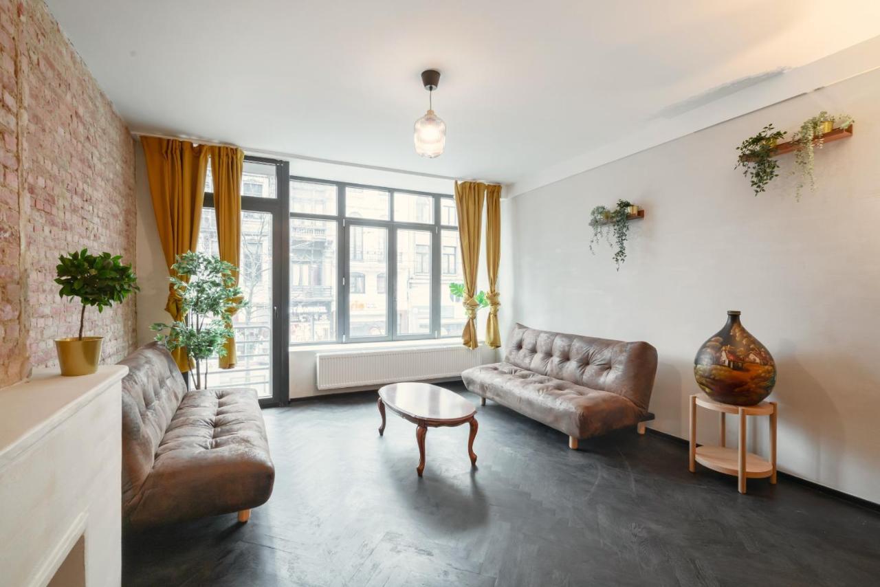 Two-Bedroom Apartments In The Heart Of Антверпен Экстерьер фото