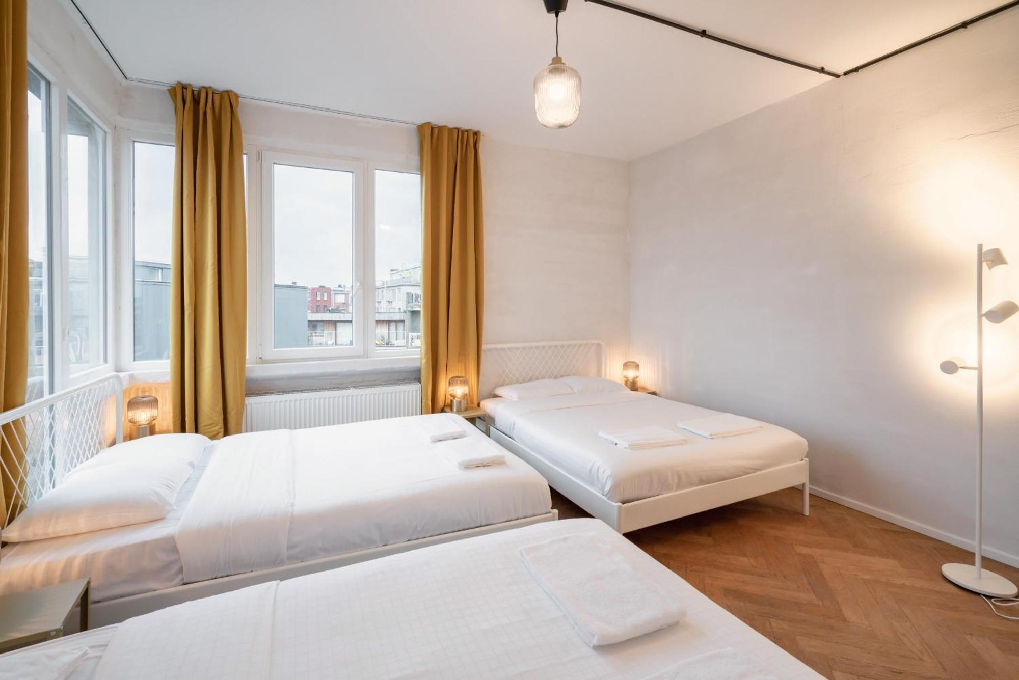 Two-Bedroom Apartments In The Heart Of Антверпен Экстерьер фото