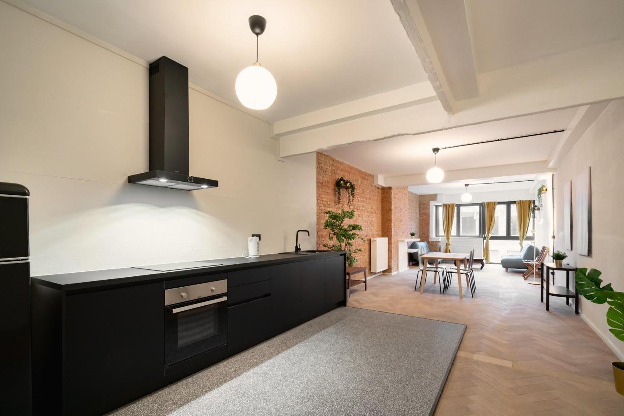 Two-Bedroom Apartments In The Heart Of Антверпен Экстерьер фото