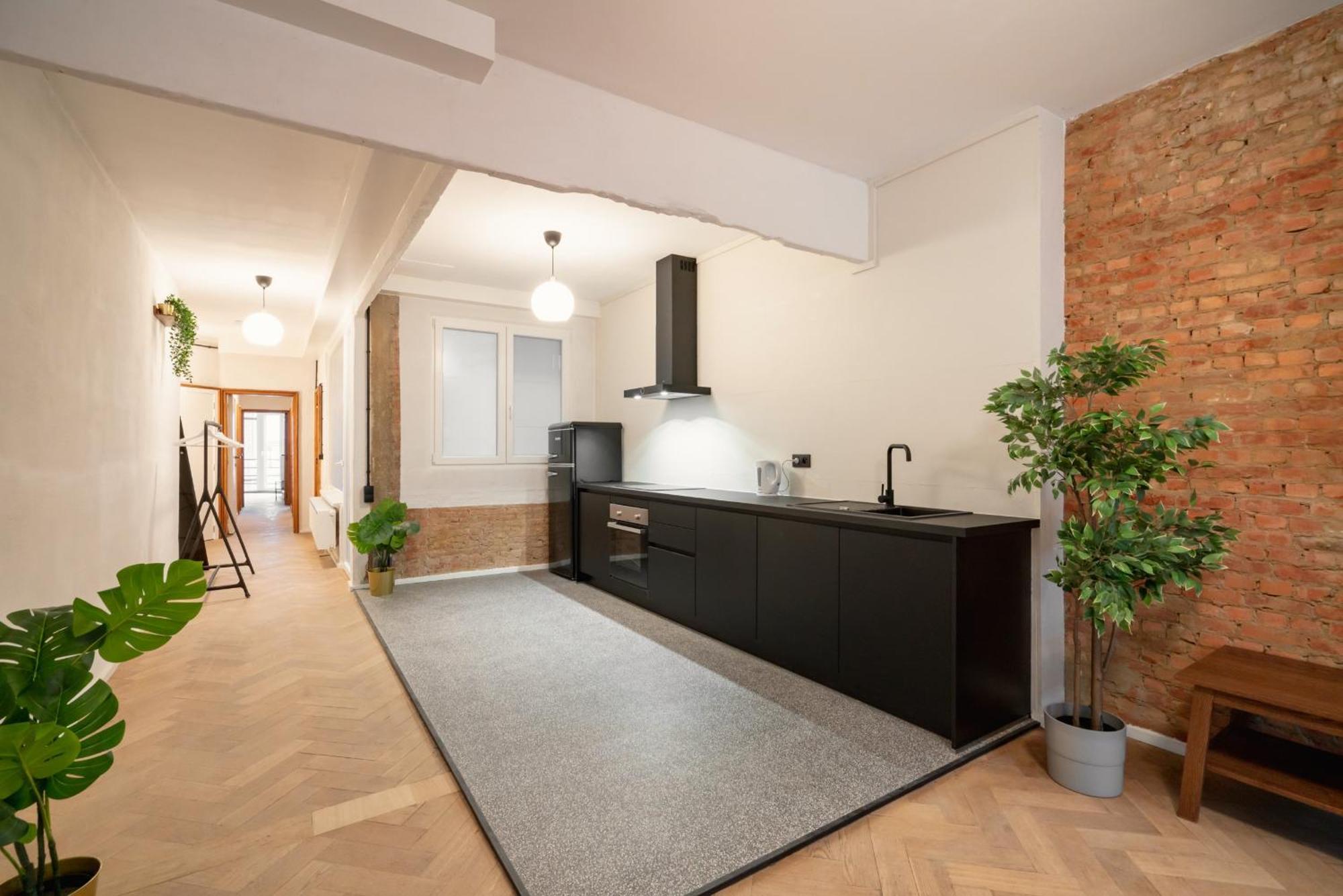 Two-Bedroom Apartments In The Heart Of Антверпен Экстерьер фото